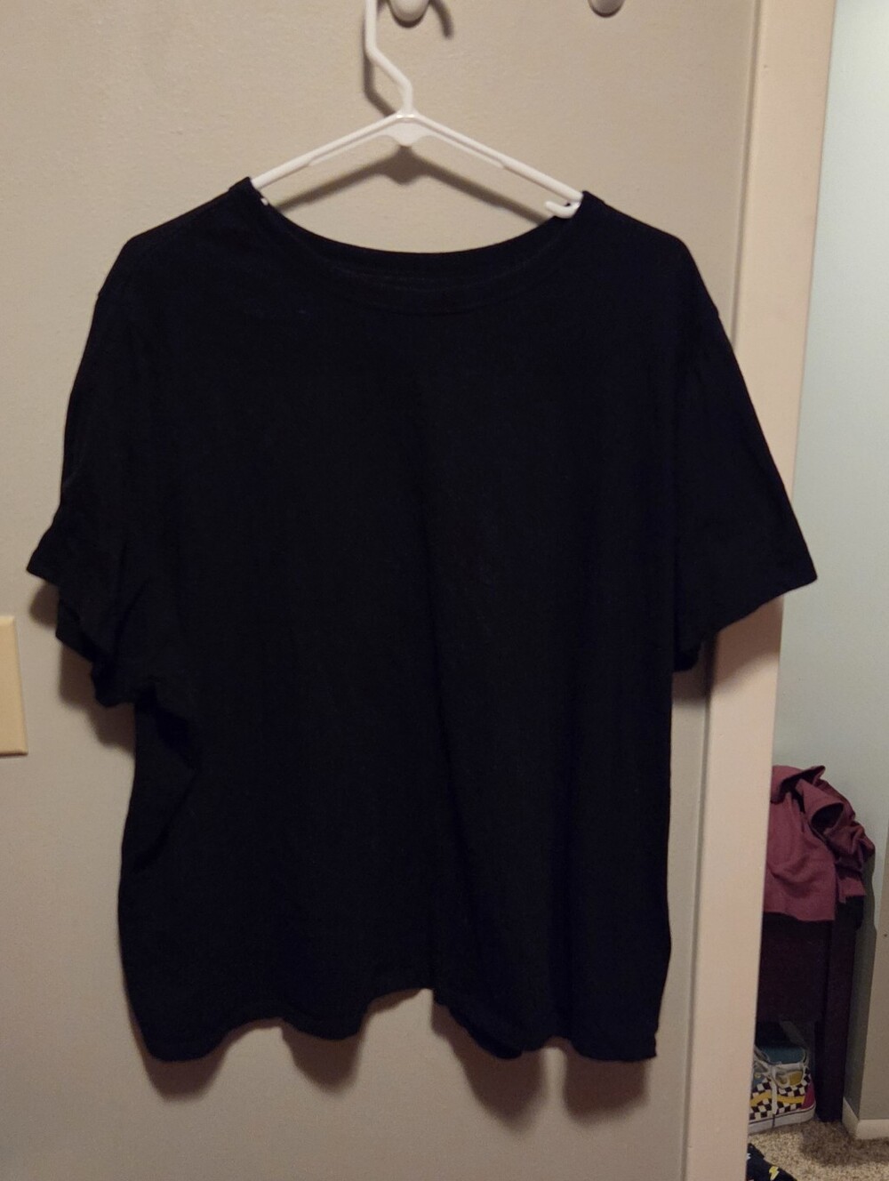 Old Navy Black Short Sleeve Tee - Crew Neck